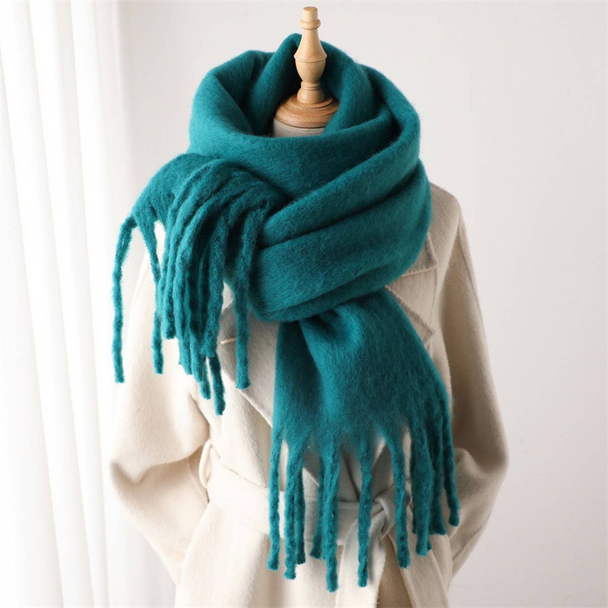 Solid Chunky Tassel Scarf