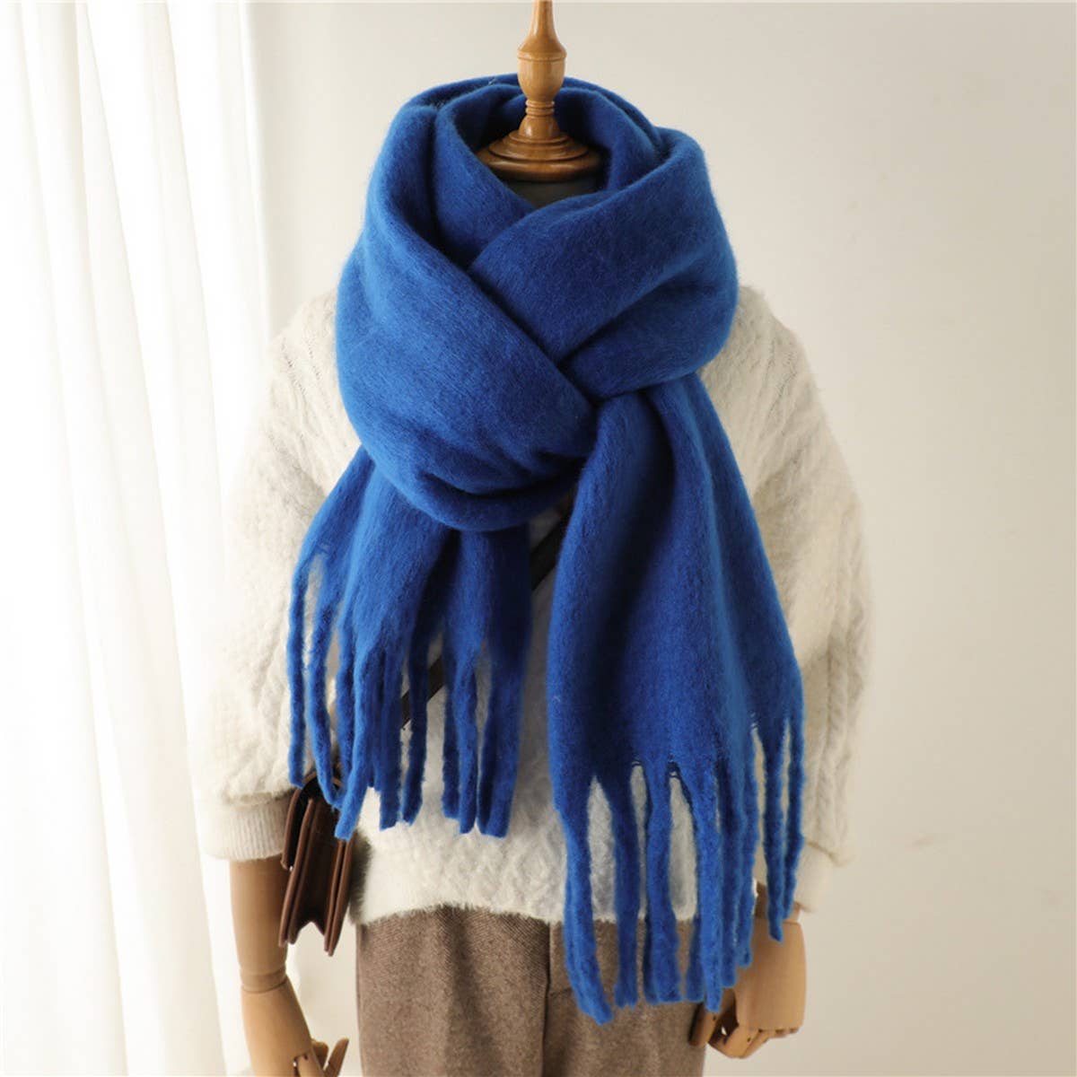 Solid Chunky Tassel Scarf