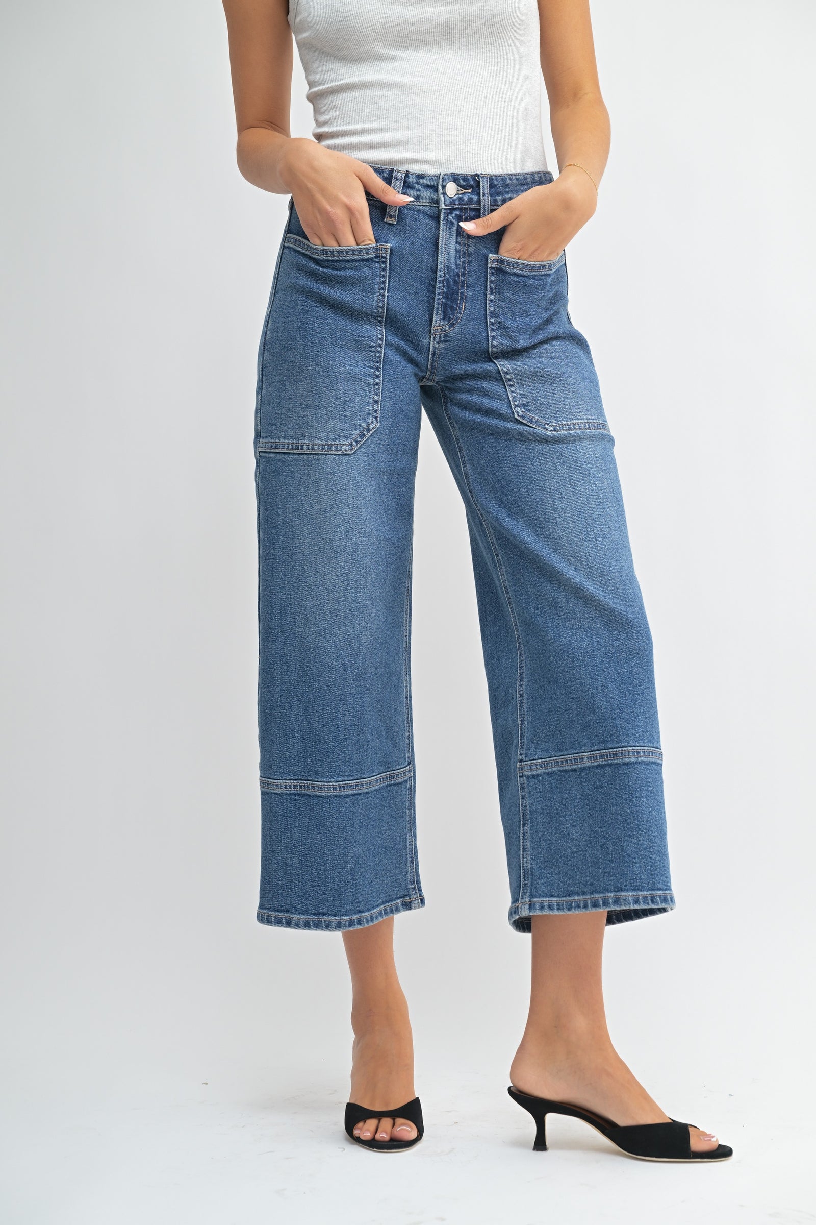 Cropped Wide Leg Jeans