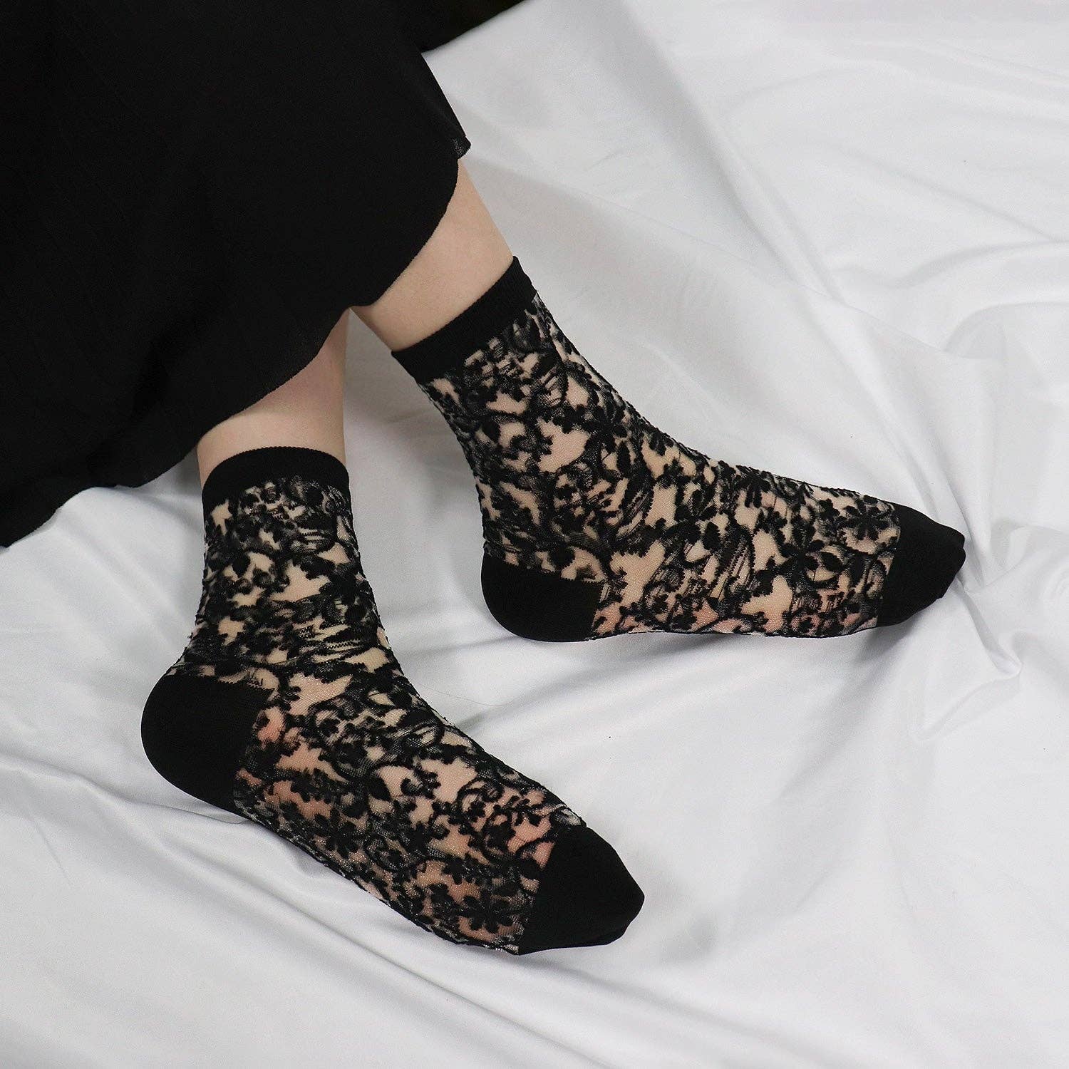 Women's Sheer Lace Socks