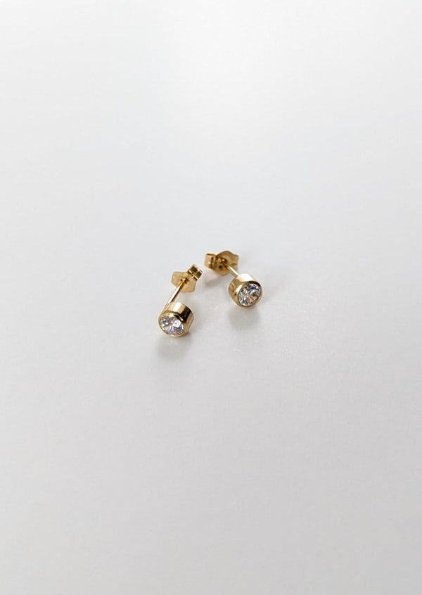 Single Stone Studs