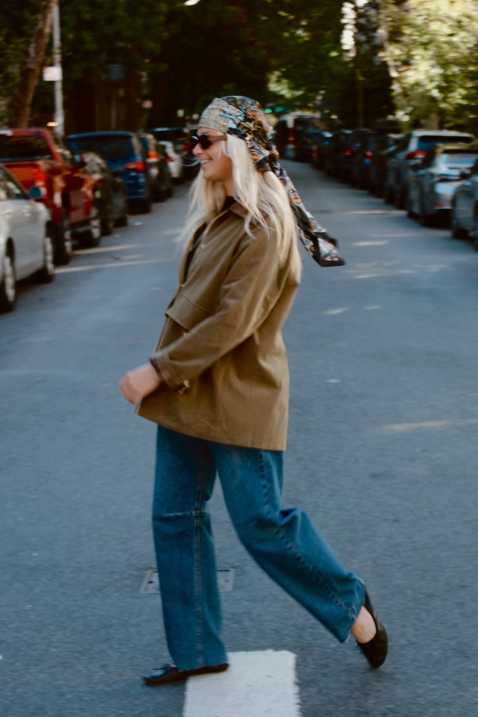 Mid Rise Barrel Jeans