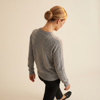 Classic Cashmere Crewneck Sweater