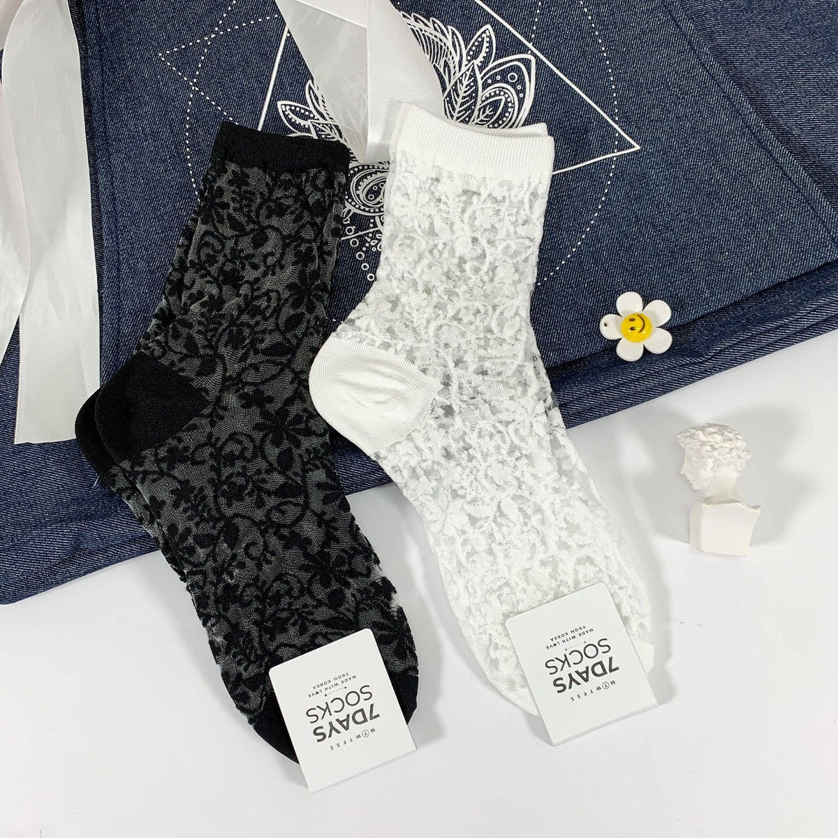 Women's Sheer Lace Socks