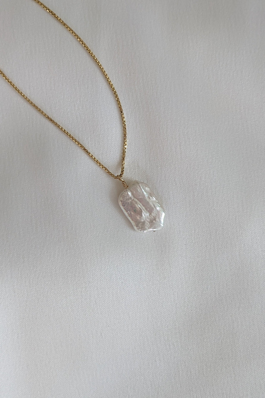 Odette Baroque Pearl Necklace